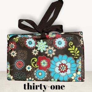 THIRTY-ONE Trifold Organizer with Tie